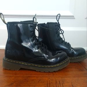 Kids Size 1 Dr. Marten Airwalk Patent Leather Combat Boots